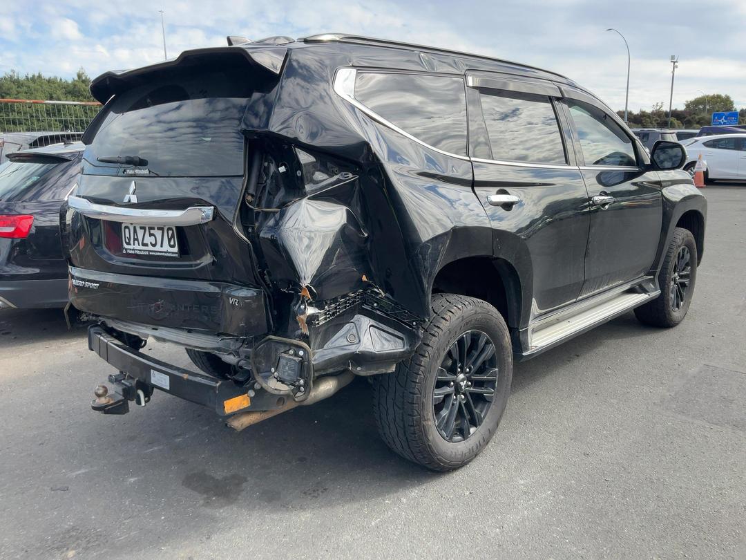 Photo '6' of Mitsubishi Pajero Sport Vrxb