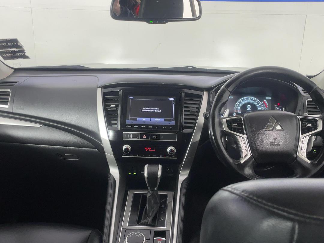 Photo '17' of Mitsubishi Pajero Sport