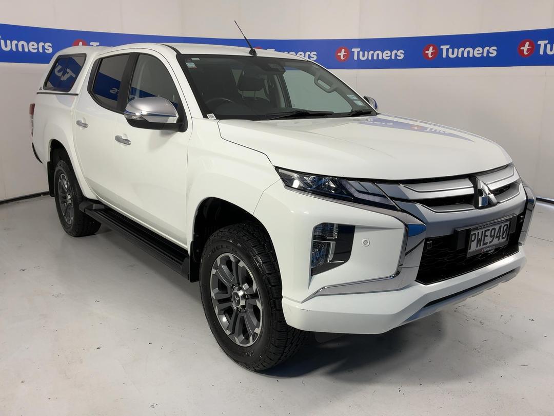 Photo '1' of Mitsubishi Triton