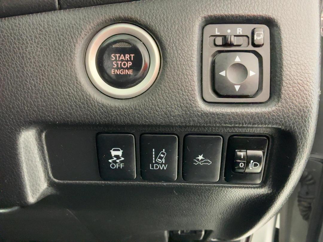 Photo '24' of Mitsubishi Triton