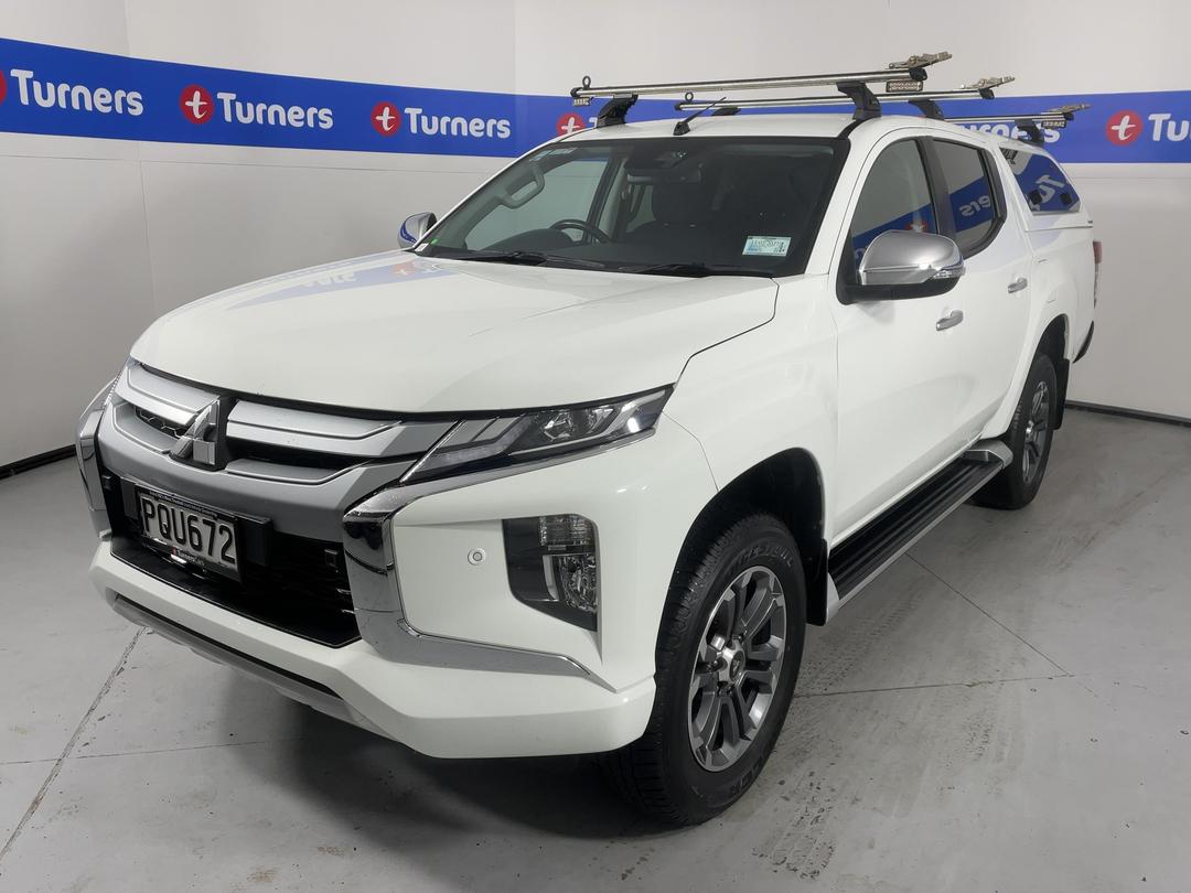 Photo '4' of Mitsubishi Triton