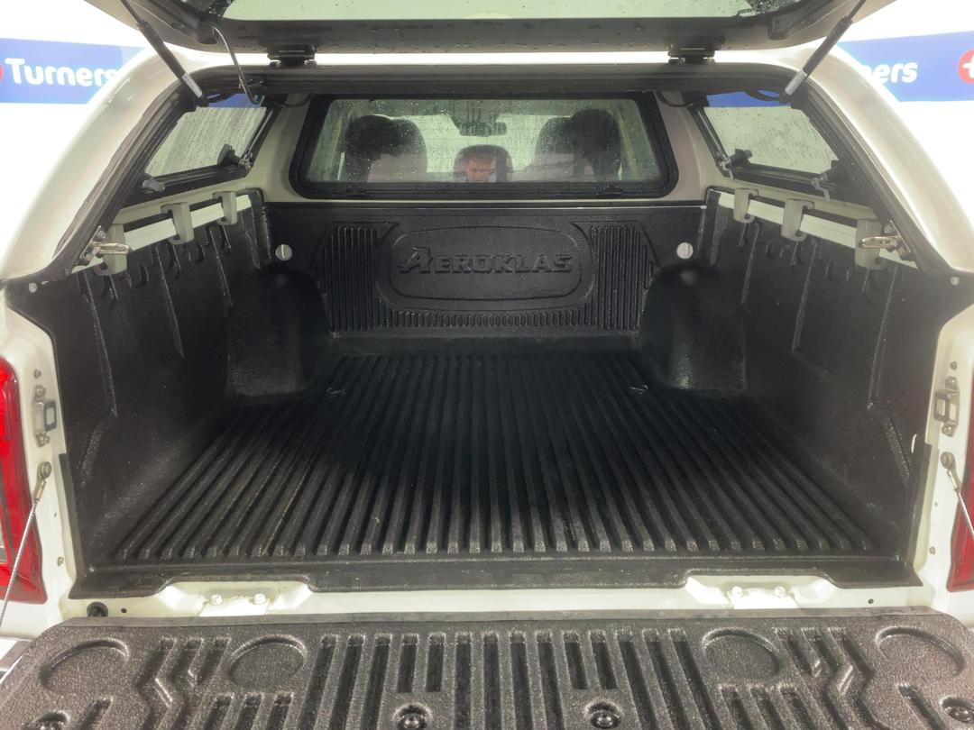 Photo '14' of Mitsubishi Triton