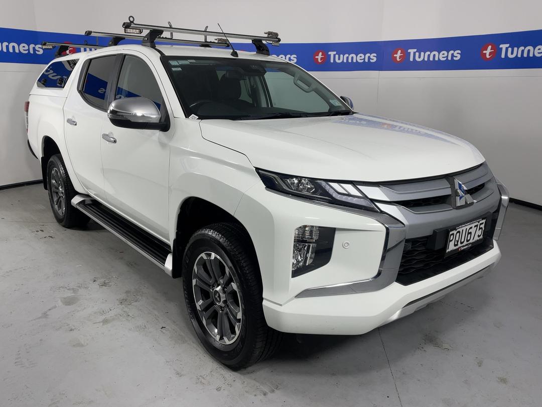 Photo '1' of Mitsubishi Triton