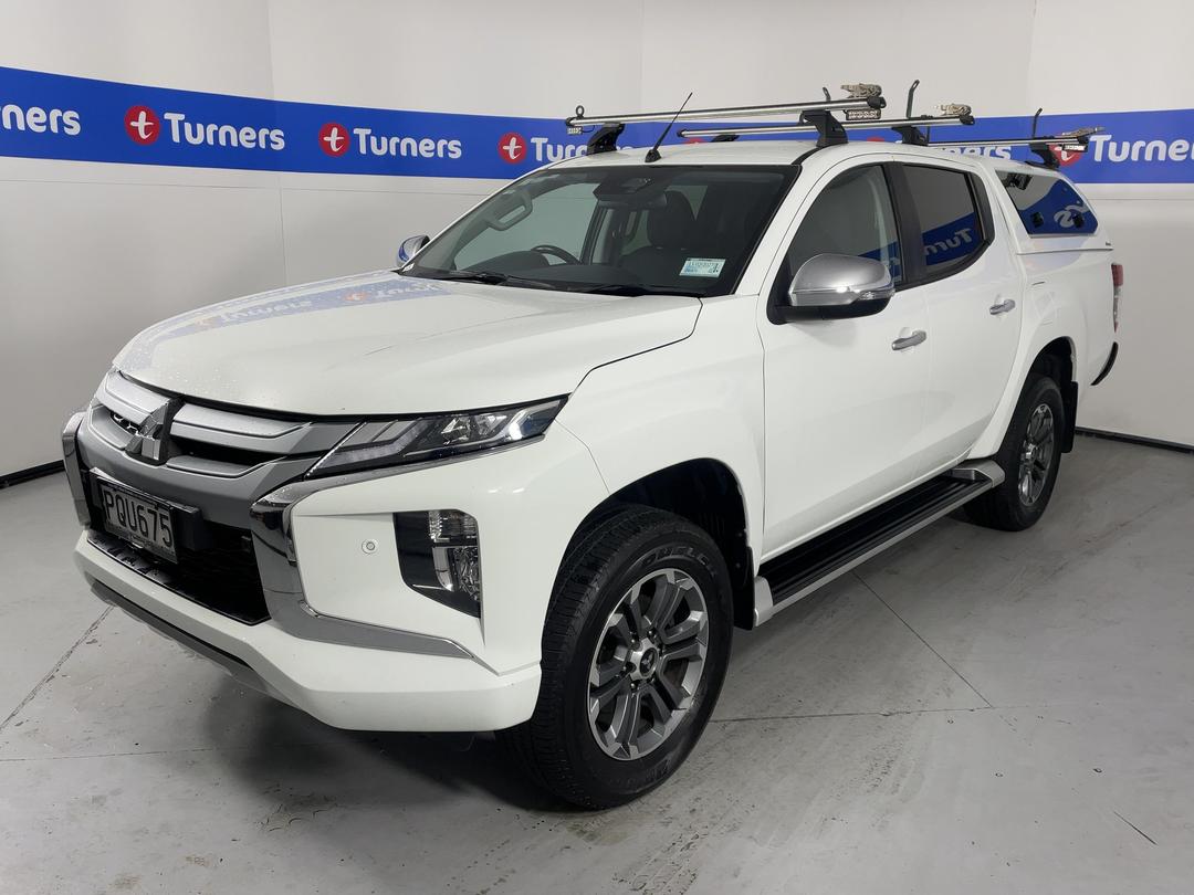 Photo '4' of Mitsubishi Triton