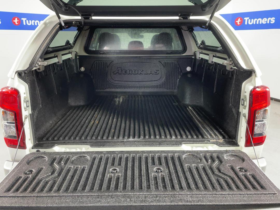 Photo '14' of Mitsubishi Triton