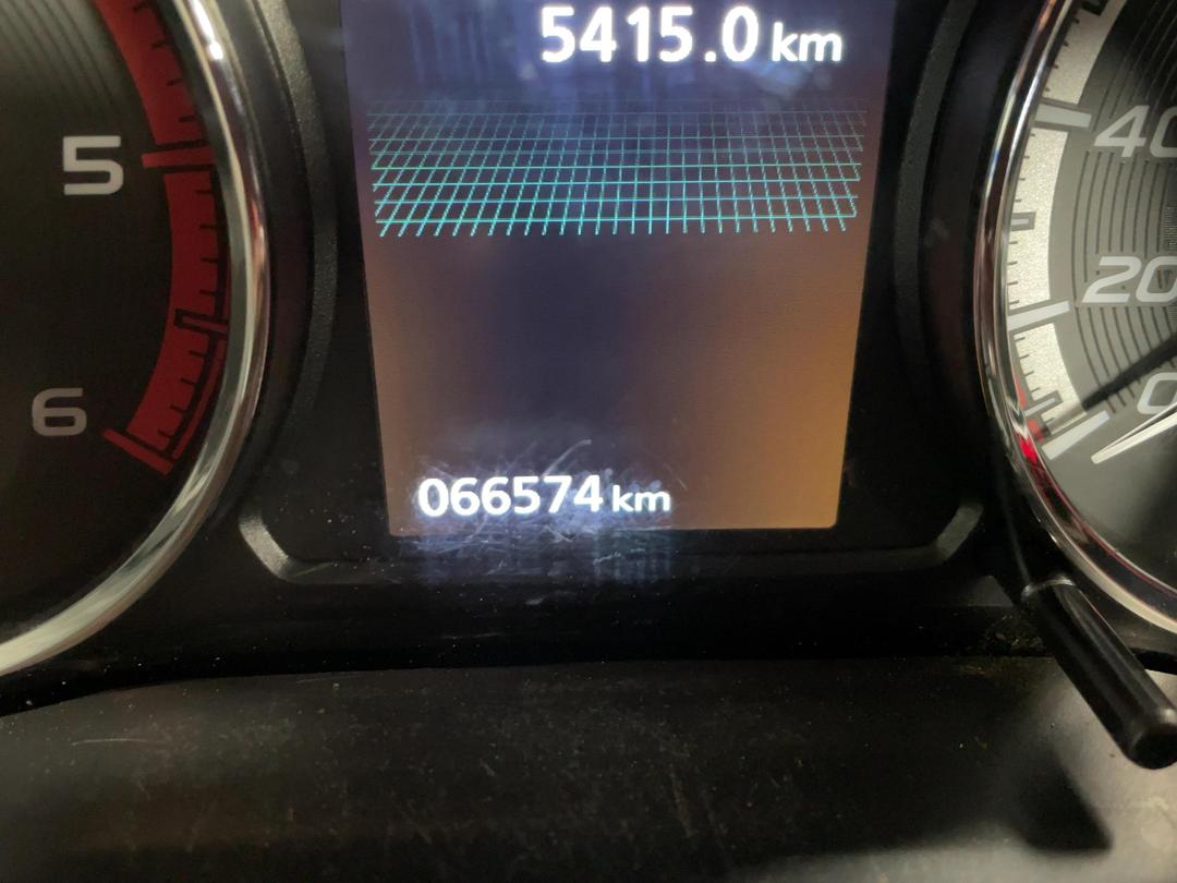 Photo '21' of Mitsubishi Triton