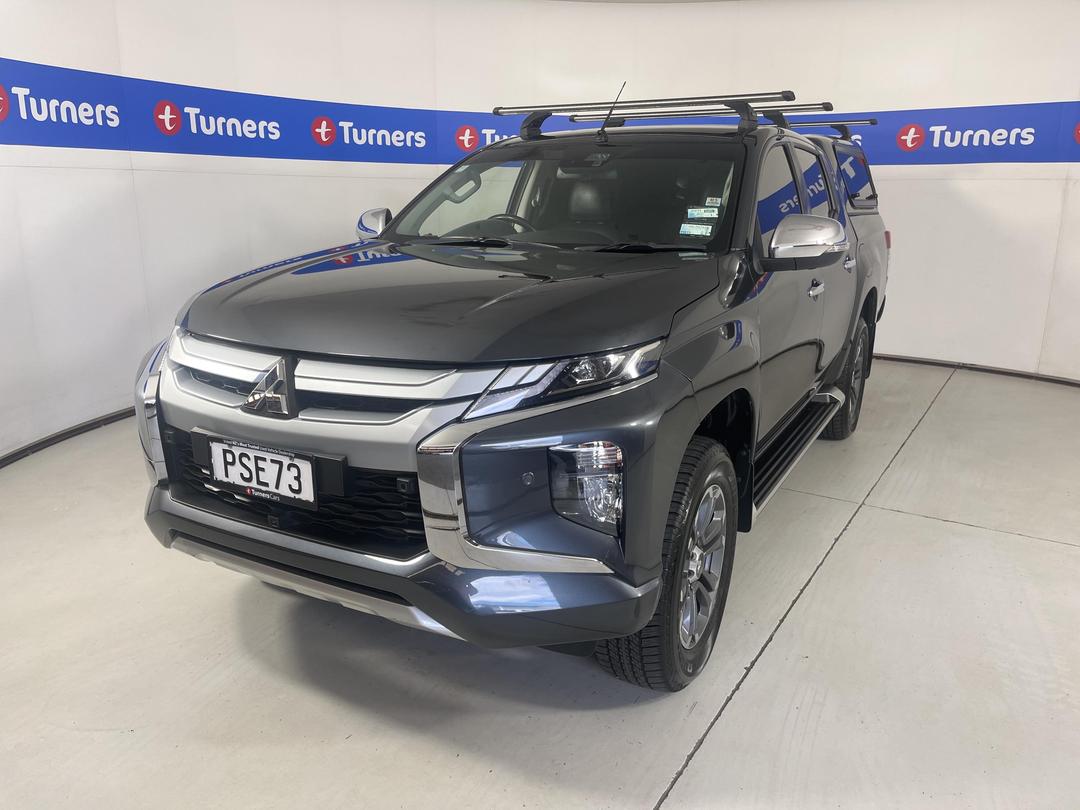 Photo '4' of Mitsubishi Triton