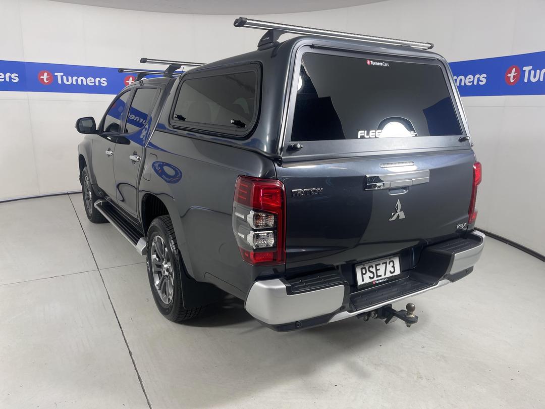 Photo '5' of Mitsubishi Triton