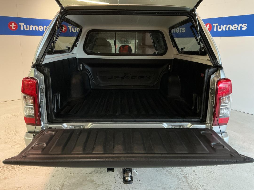 Photo '14' of Mitsubishi Triton