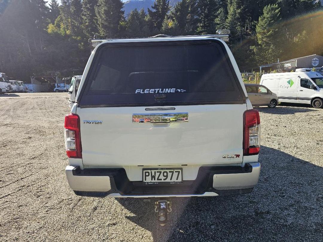 Photo '5' of Mitsubishi Triton DC Glxr 6AT