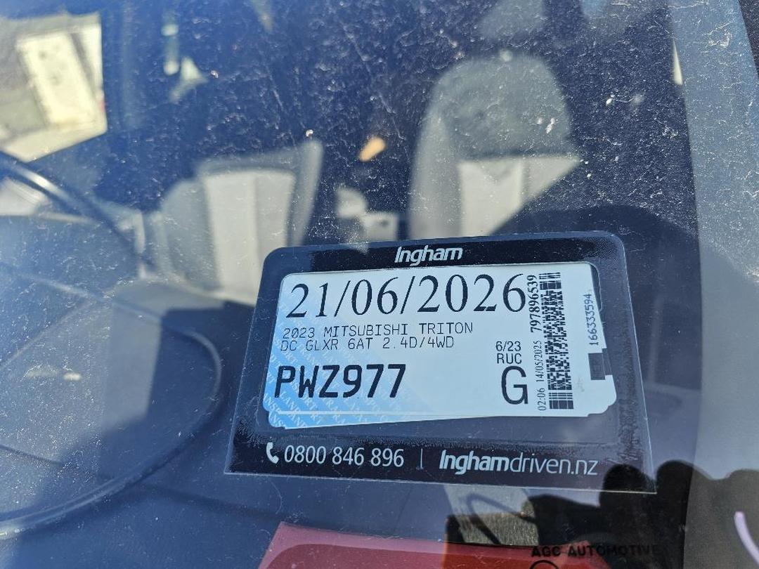 Photo '11' of Mitsubishi Triton DC Glxr 6AT