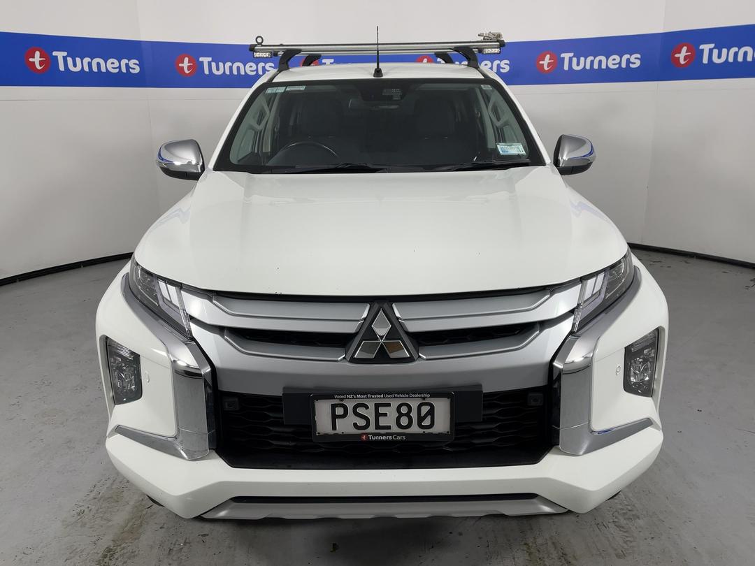 Photo '2' of Mitsubishi Triton