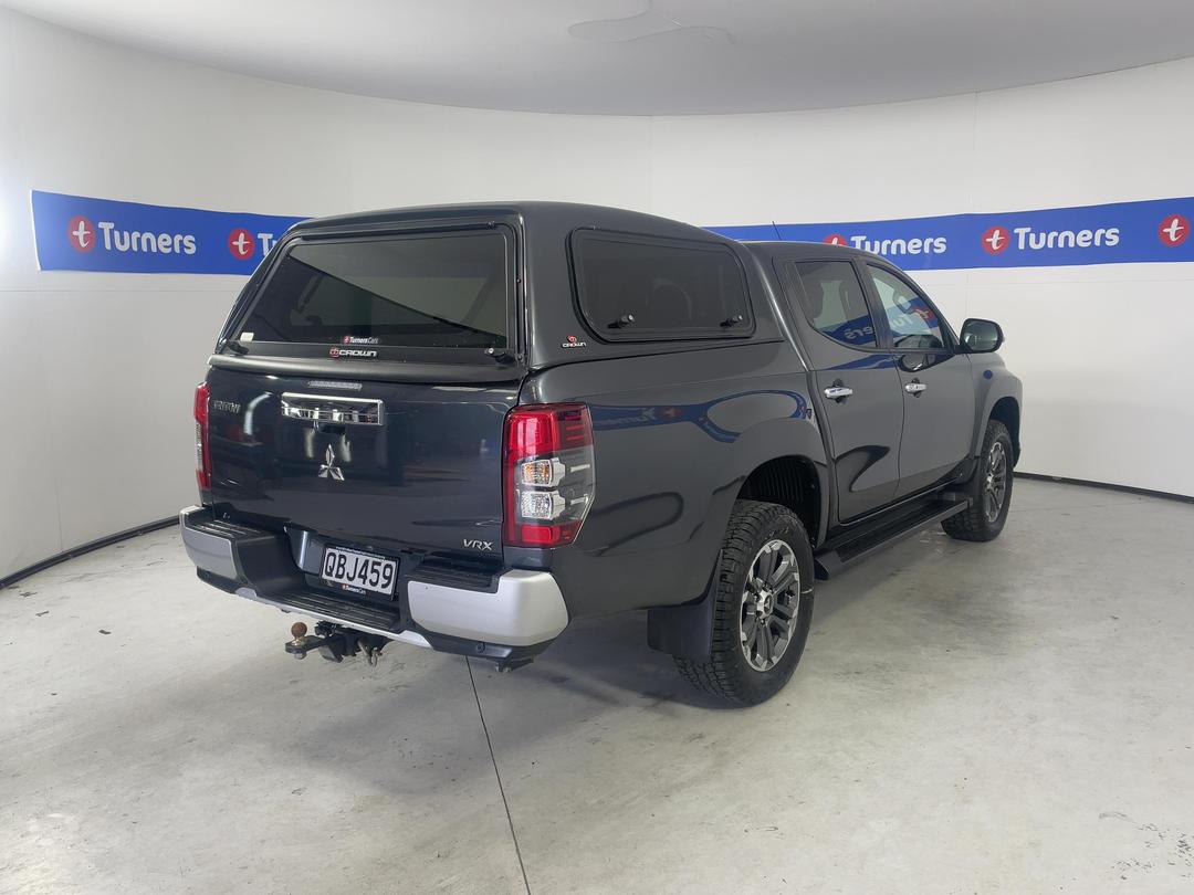 Photo '7' of Mitsubishi Triton