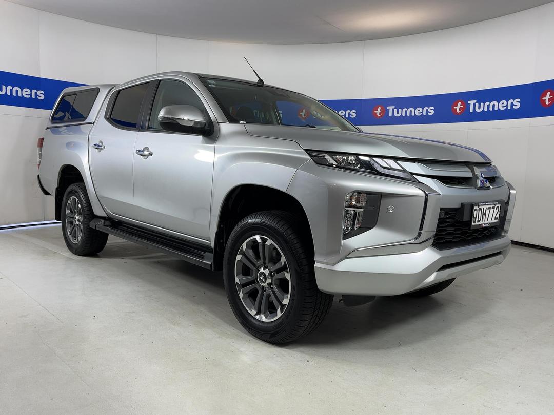 Photo '1' of Mitsubishi Triton
