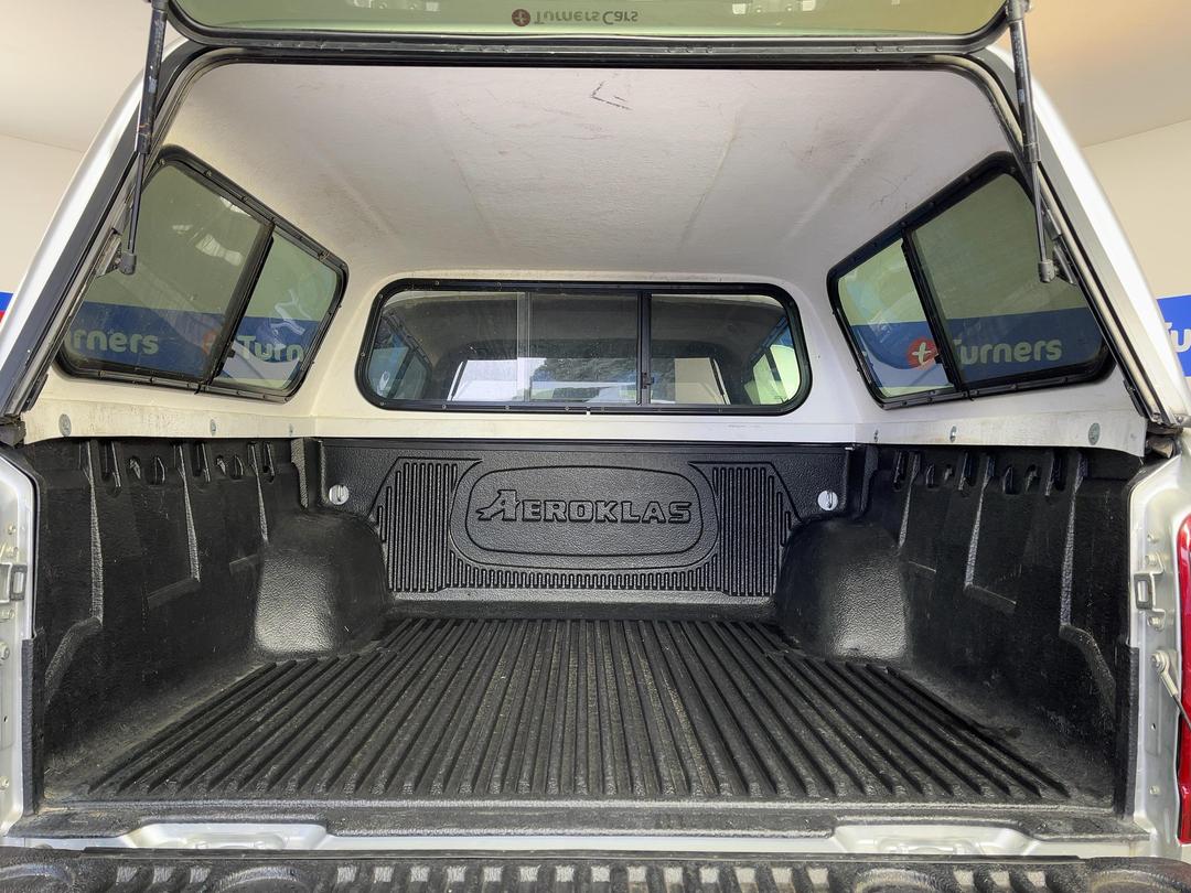 Photo '14' of Mitsubishi Triton