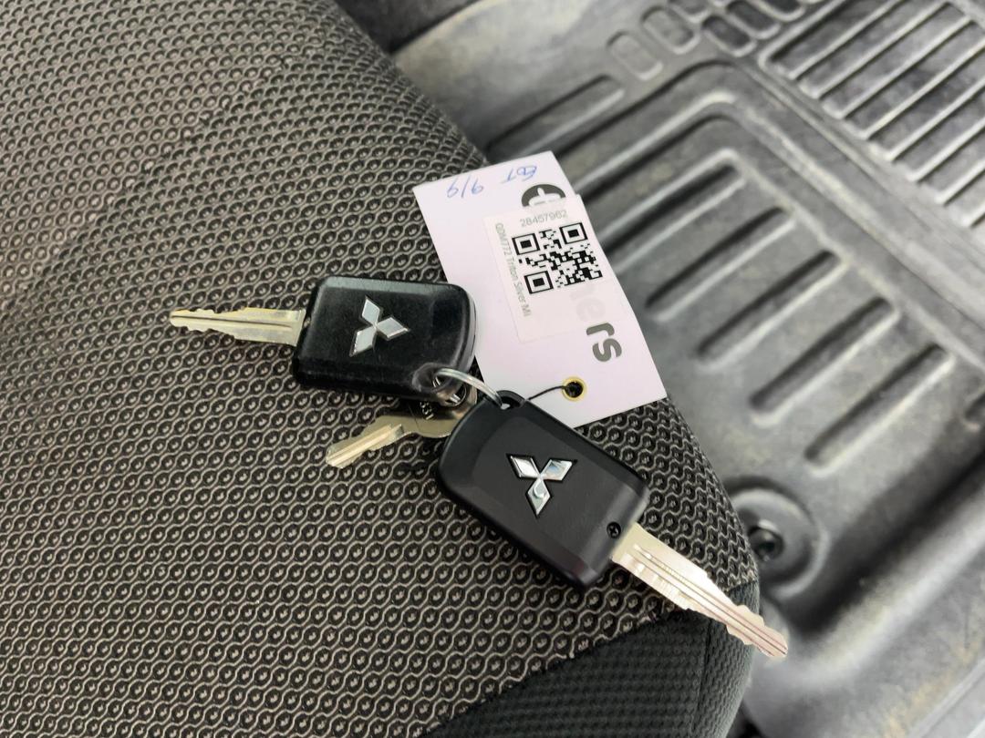Photo '22' of Mitsubishi Triton