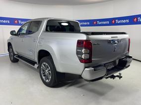 Photo '5' of Mitsubishi Triton