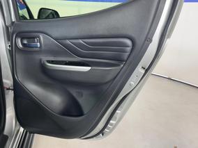 Photo '19' of Mitsubishi Triton