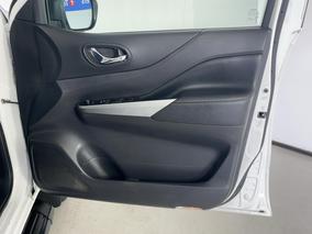 Photo '15' of Nissan Navara