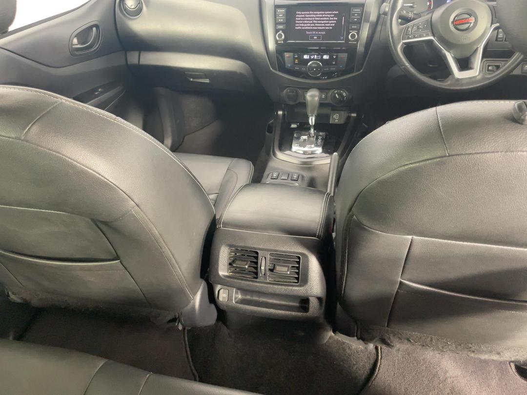 Photo '18' of Nissan Navara