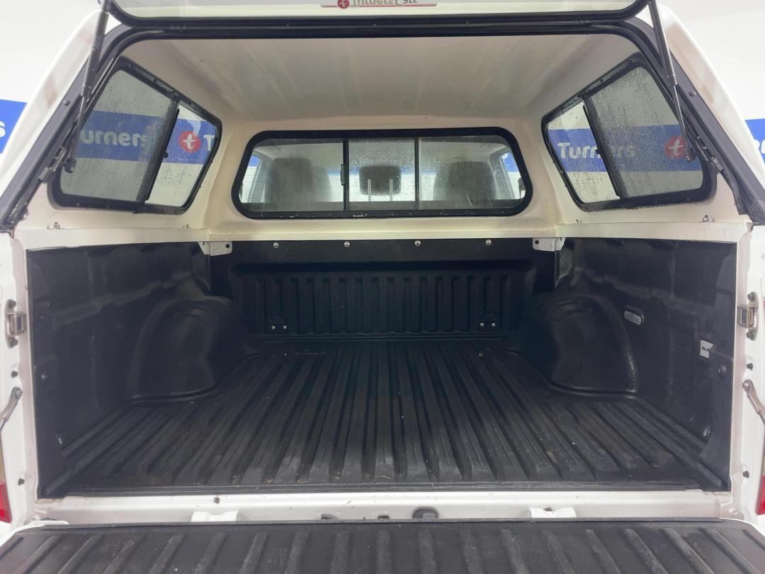 Photo '14' of Nissan Navara