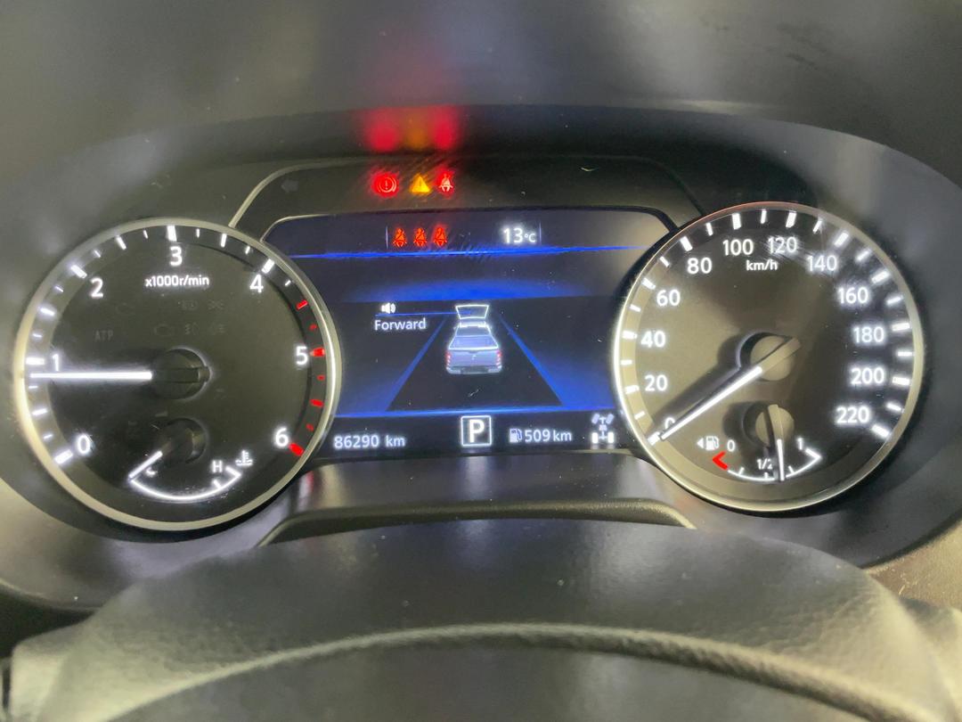 Photo '21' of Nissan Navara