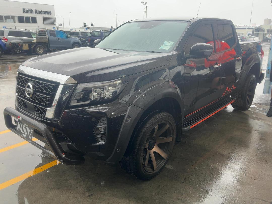 Photo '3' of Nissan Navara ST-X