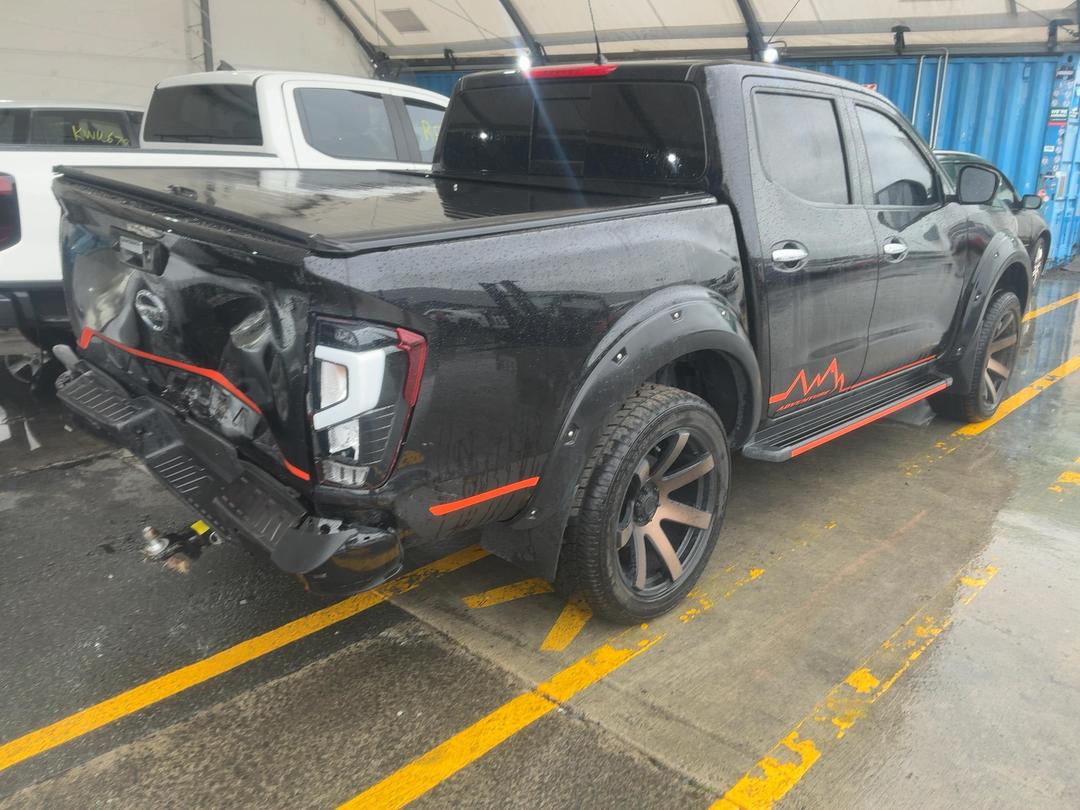 Photo '5' of Nissan Navara ST-X