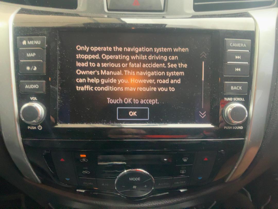 Photo '9' of Nissan Navara ST-X