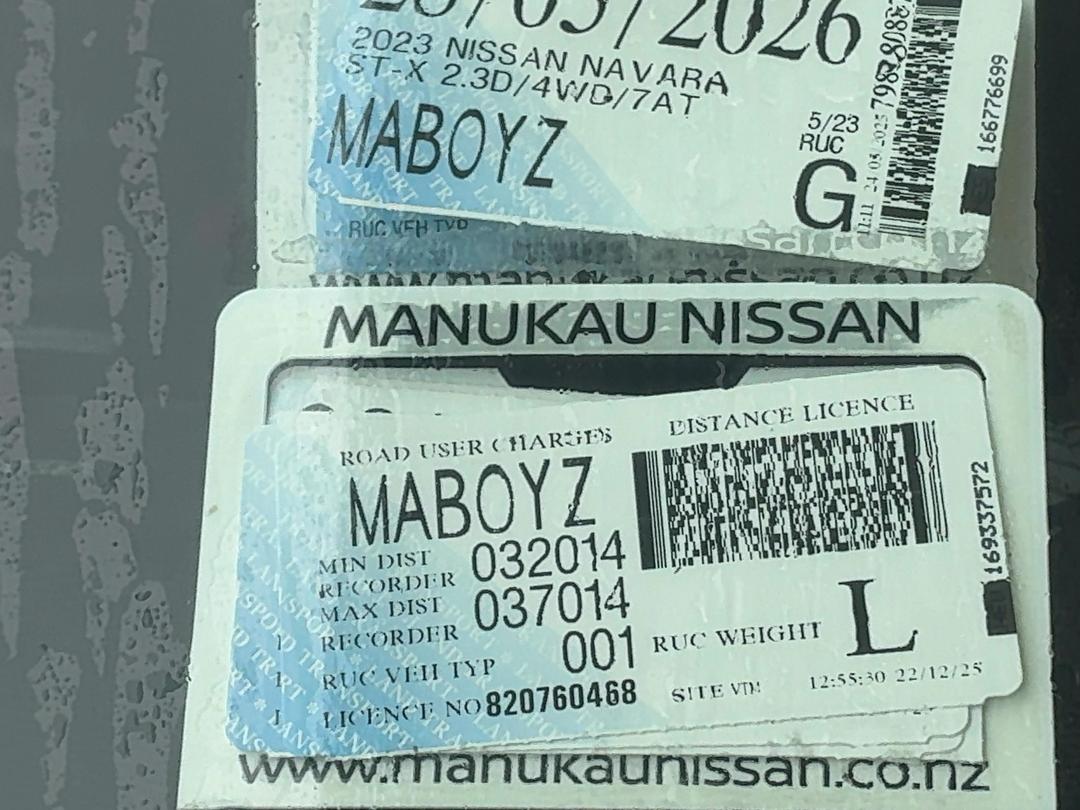 Photo '13' of Nissan Navara ST-X