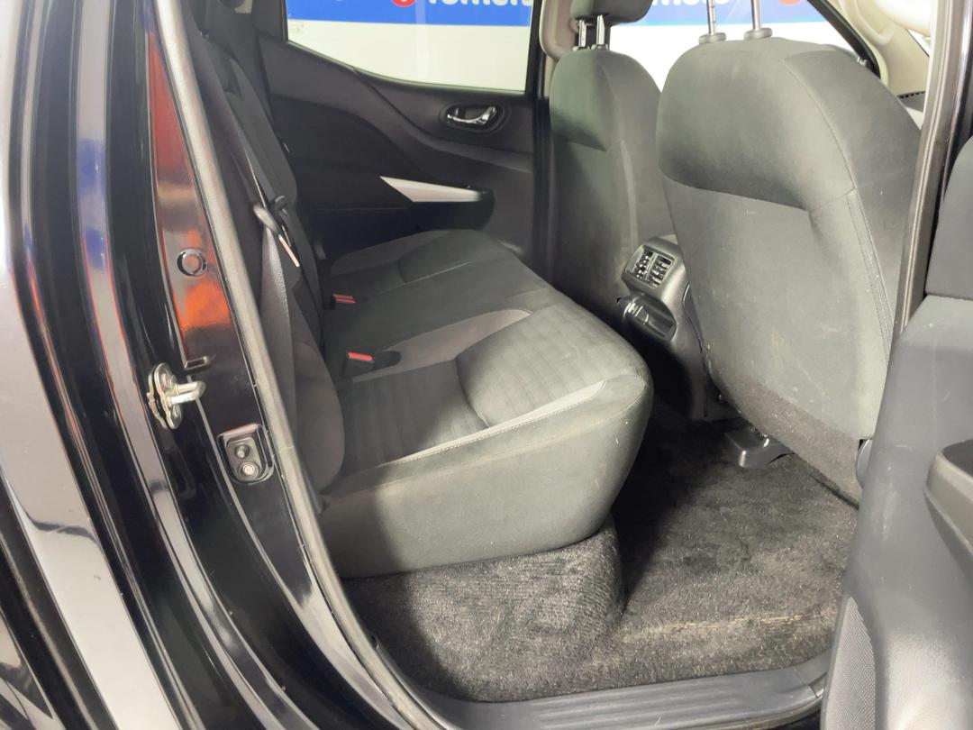 Photo '20' of Nissan Navara
