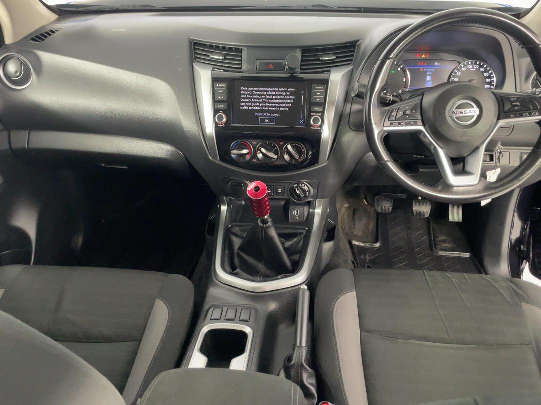 Photo '17' of Nissan Navara