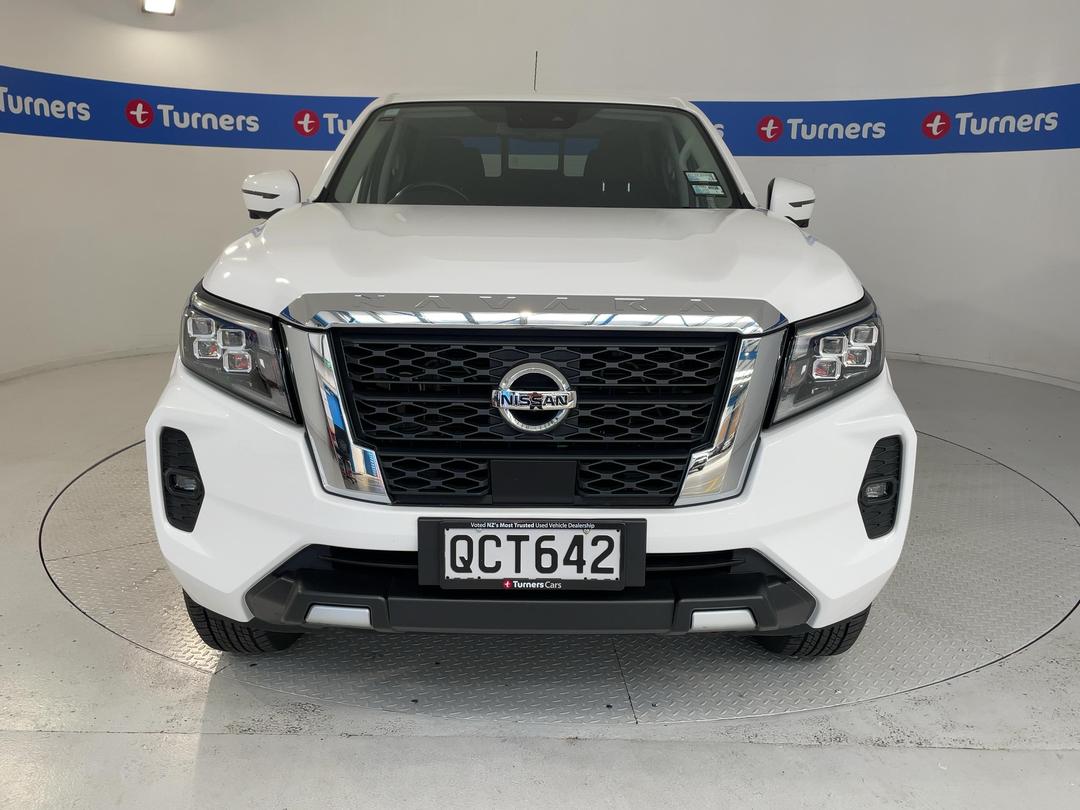 Photo '2' of Nissan Navara