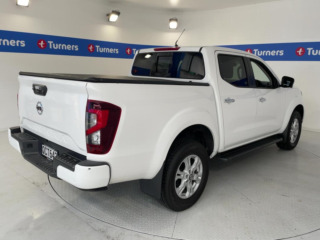 Photo '7' of Nissan Navara