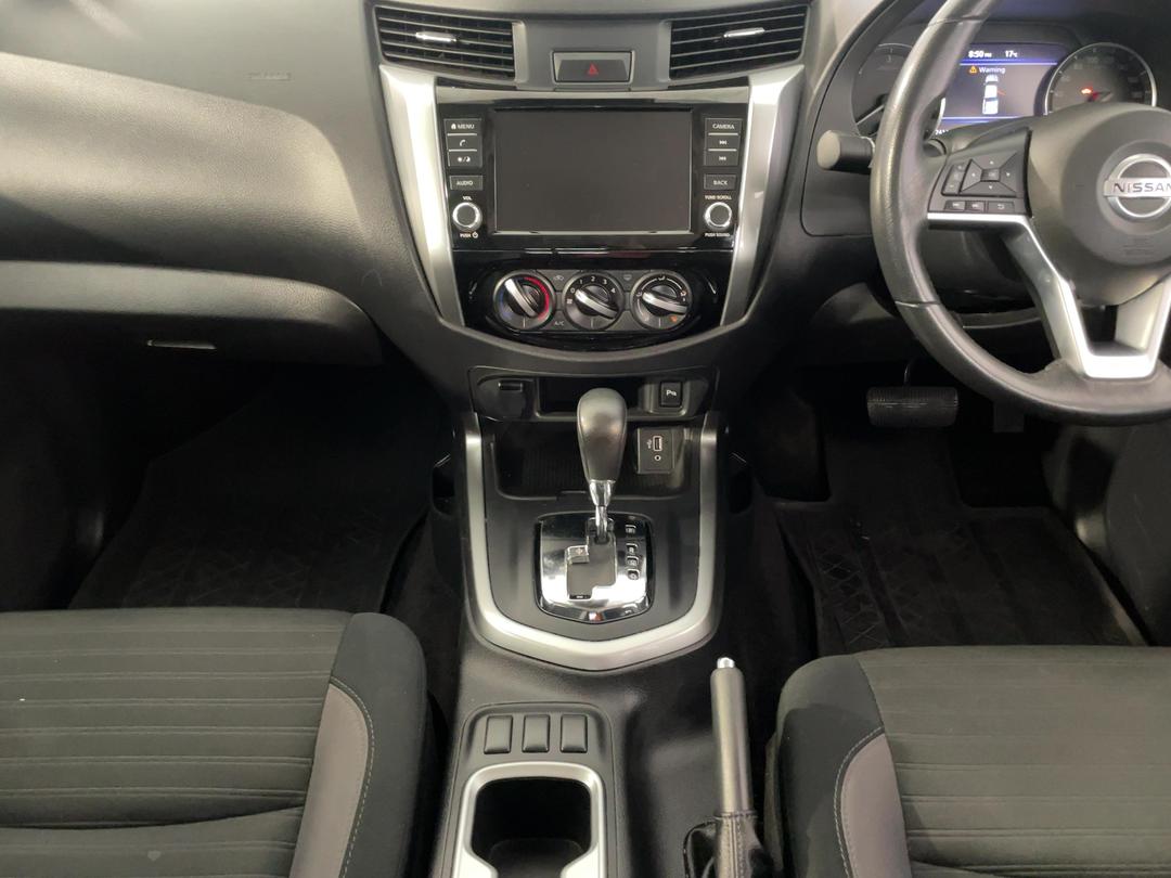 Photo '18' of Nissan Navara