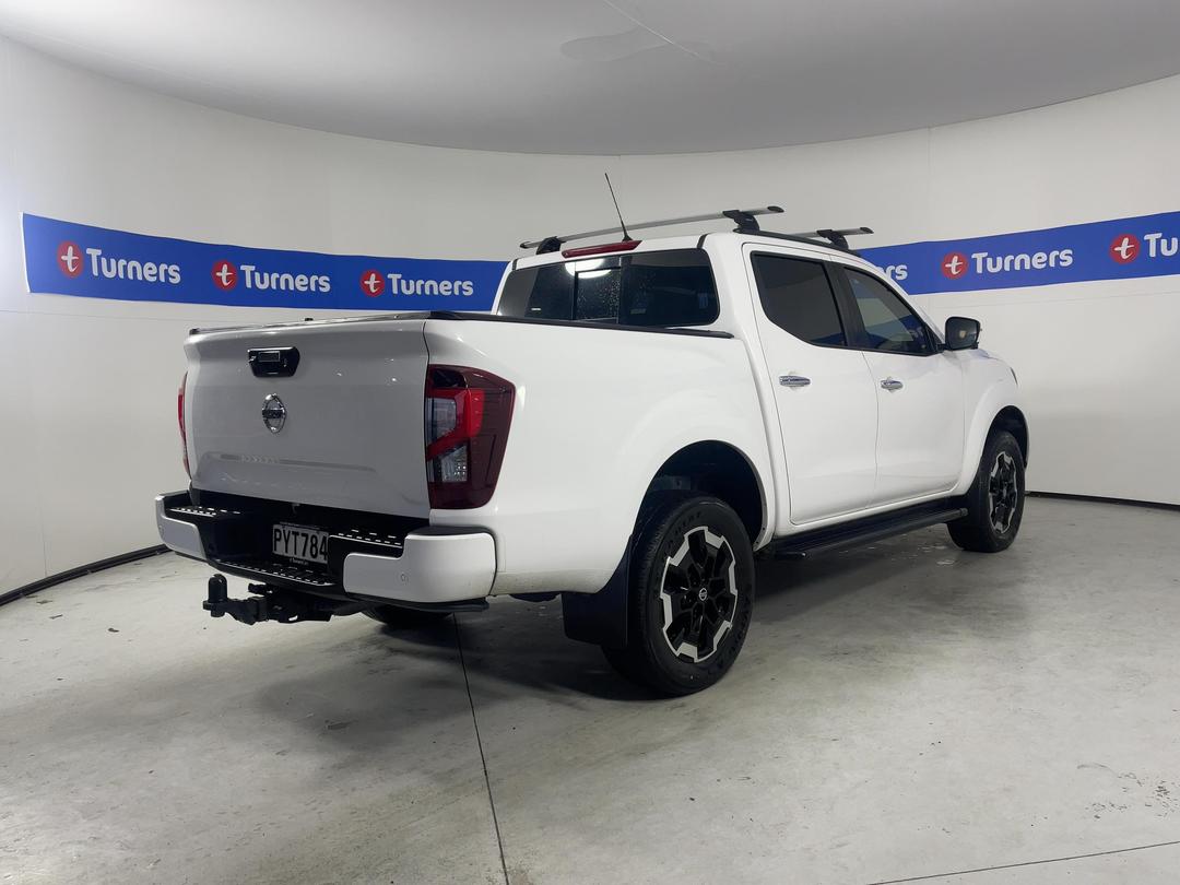 Photo '7' of Nissan Navara