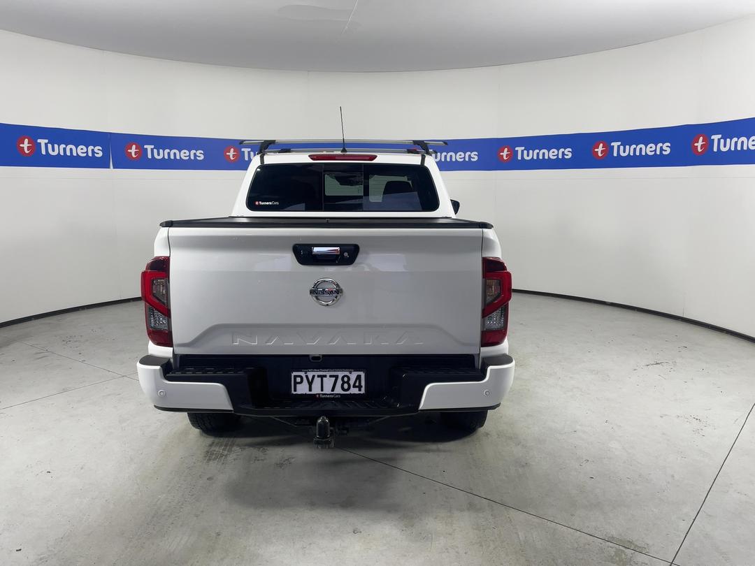 Photo '6' of Nissan Navara