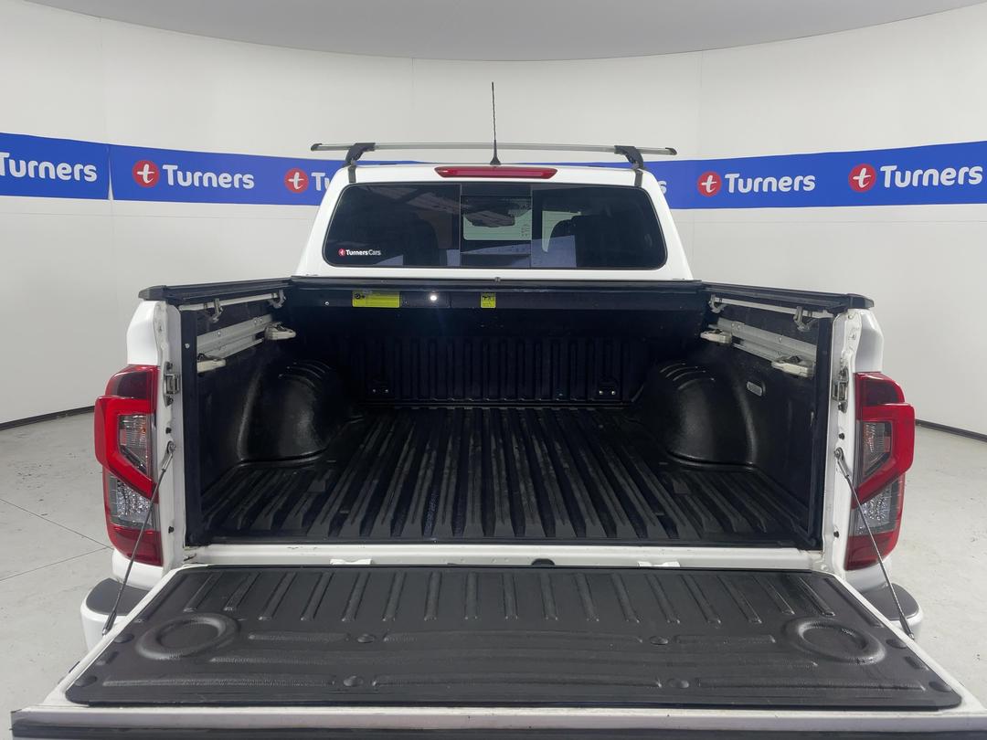 Photo '14' of Nissan Navara