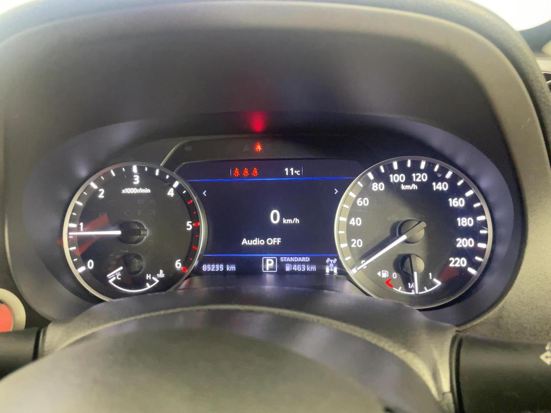 Photo '21' of Nissan Navara