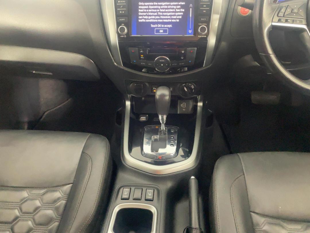 Photo '18' of Nissan Navara