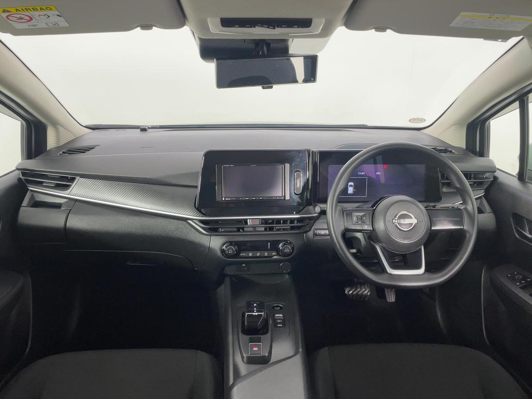 Photo '17' of Nissan Note