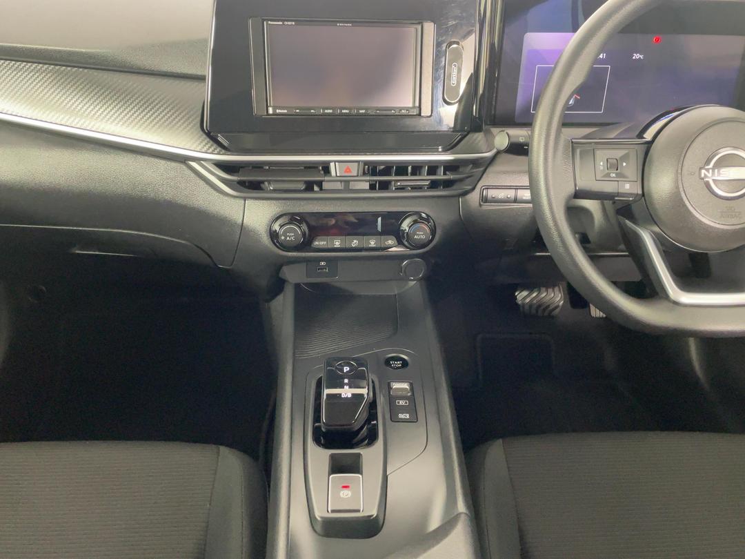 Photo '18' of Nissan Note