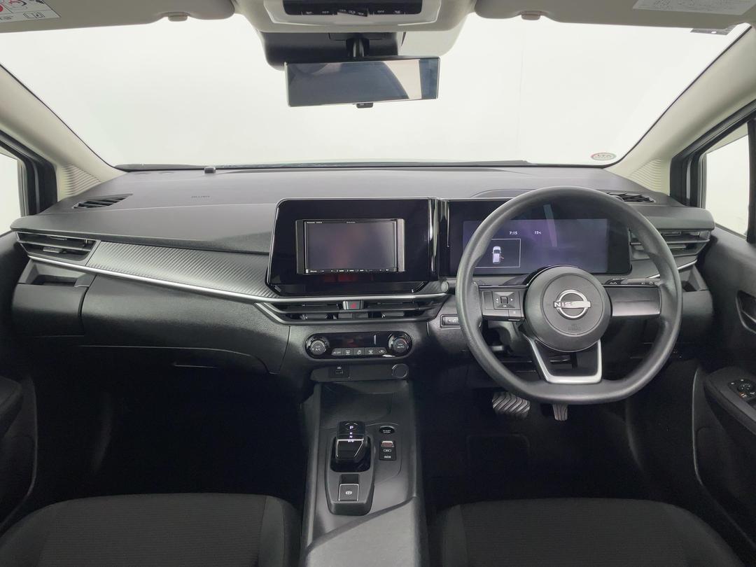 Photo '17' of Nissan Note