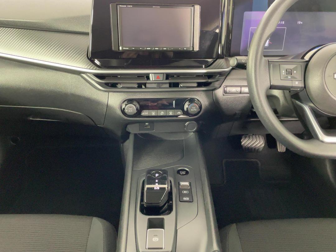 Photo '18' of Nissan Note