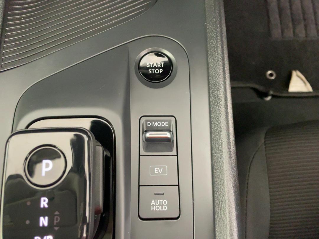 Photo '24' of Nissan Note