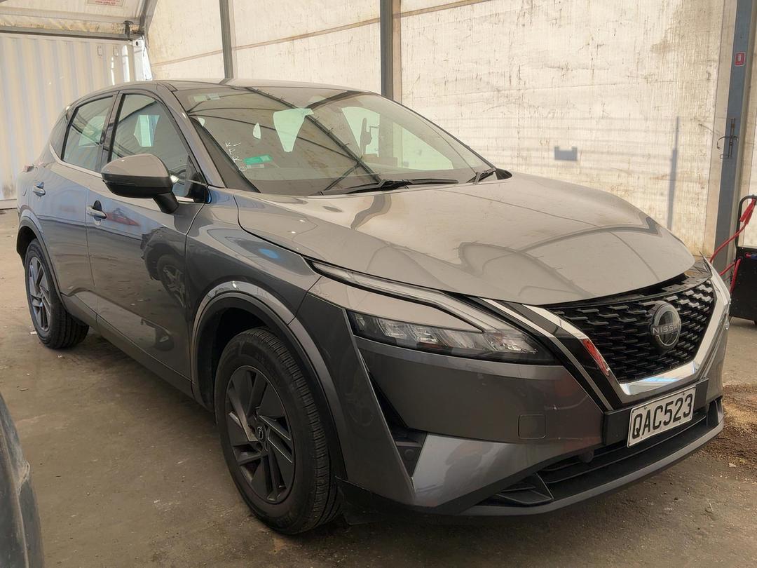 Photo '5' of Nissan Qashqai ST Photo '5' of Nissan Qashqai ST
