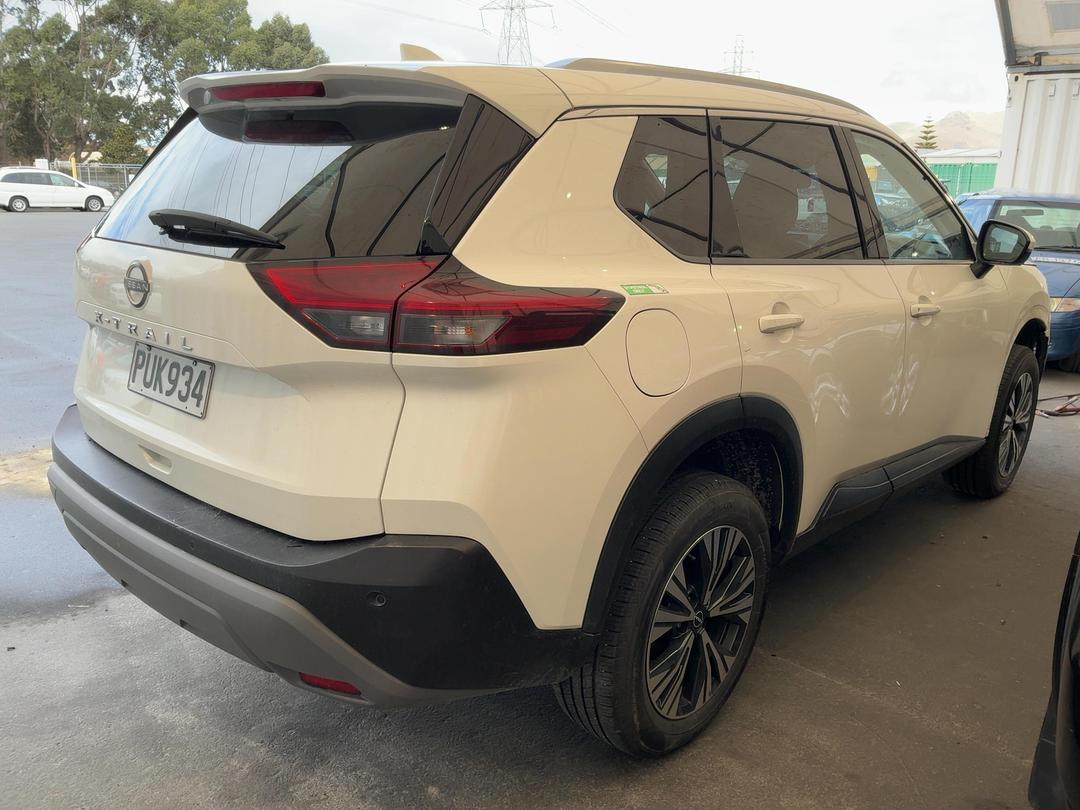 Photo '4' of Nissan X-Trail ST-L