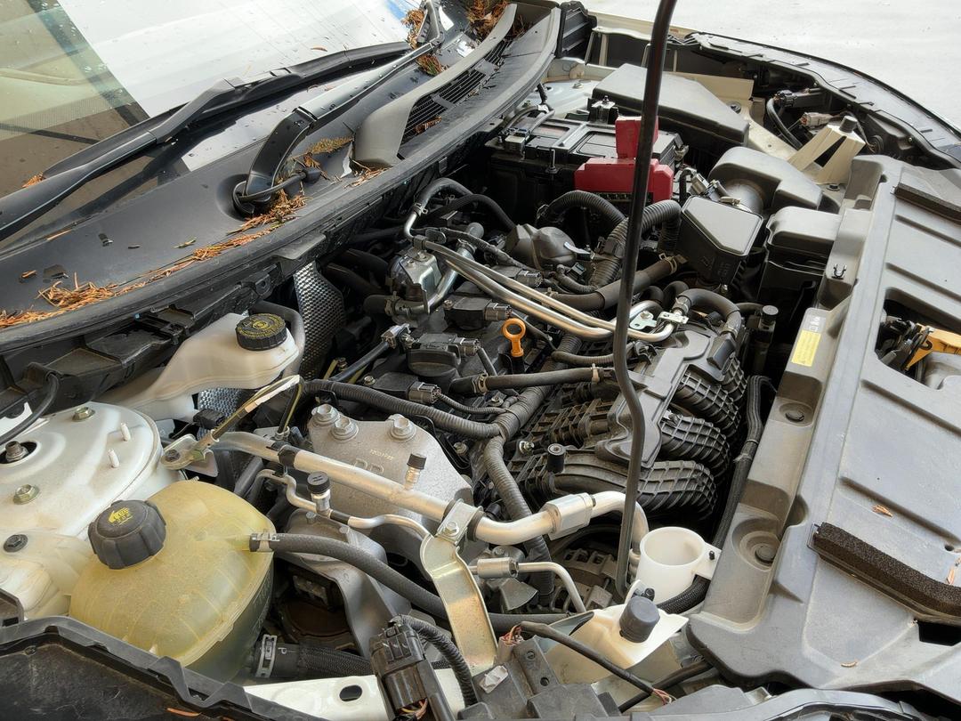 Photo '12' of Nissan X-Trail ST-L