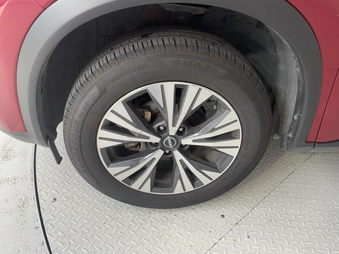 Photo '10' of Nissan X-Trail