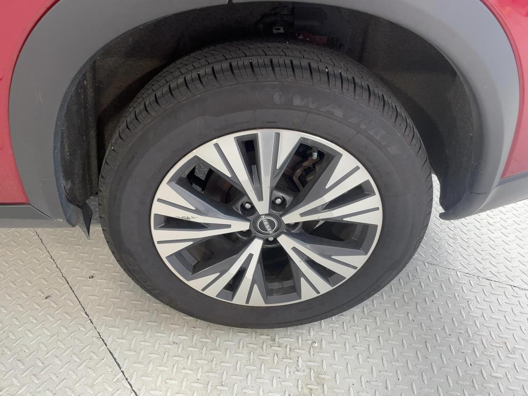 Photo '11' of Nissan X-Trail